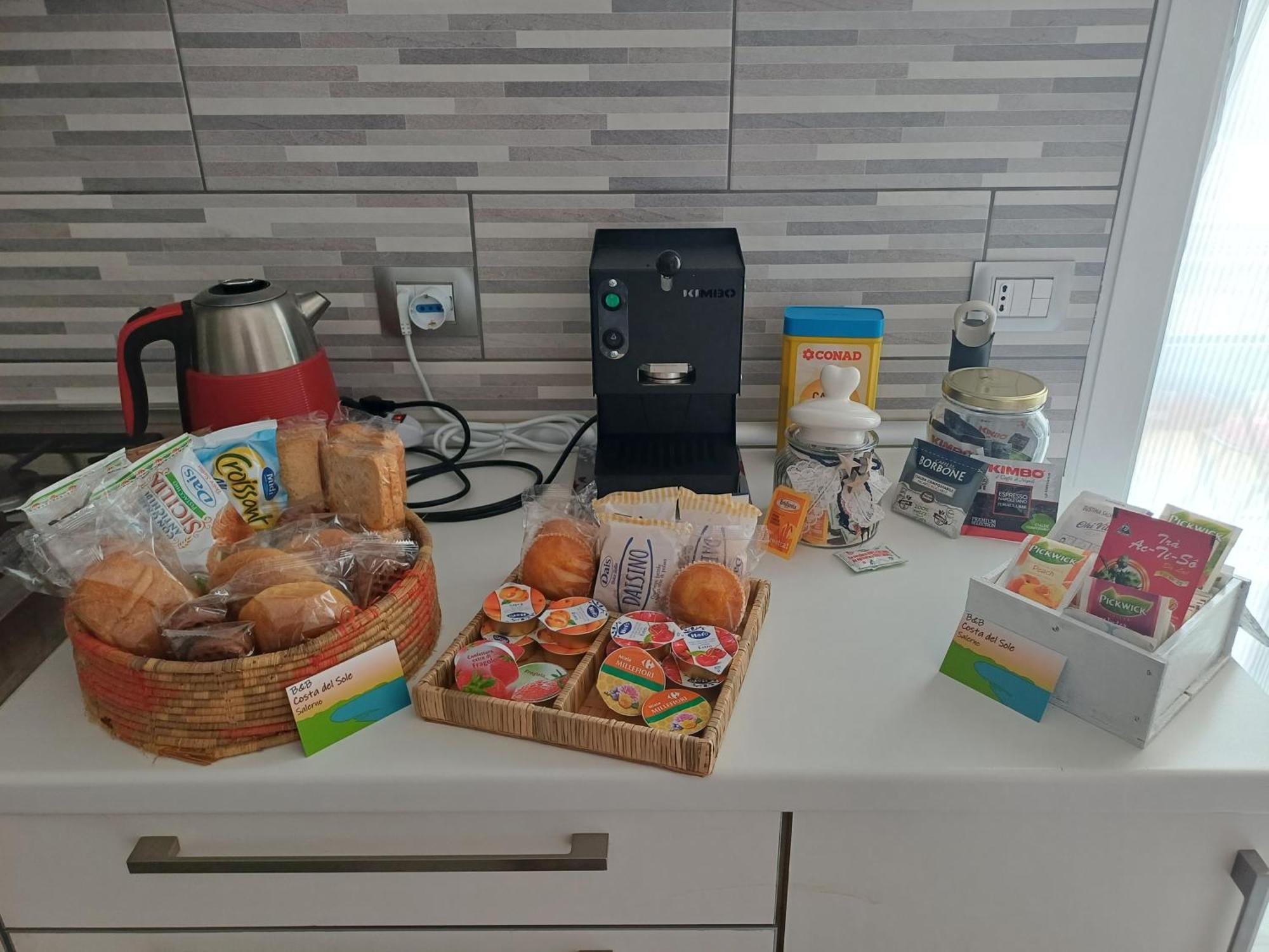 サレルノ Costa Del Sole Bed & Breakfast エクステリア 写真